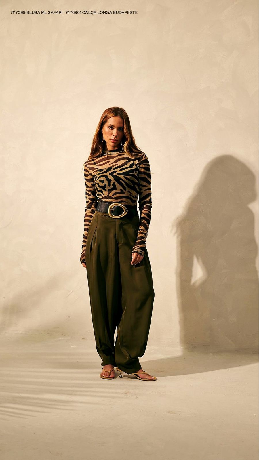 Blusa ML Safari e calça Budapeste
